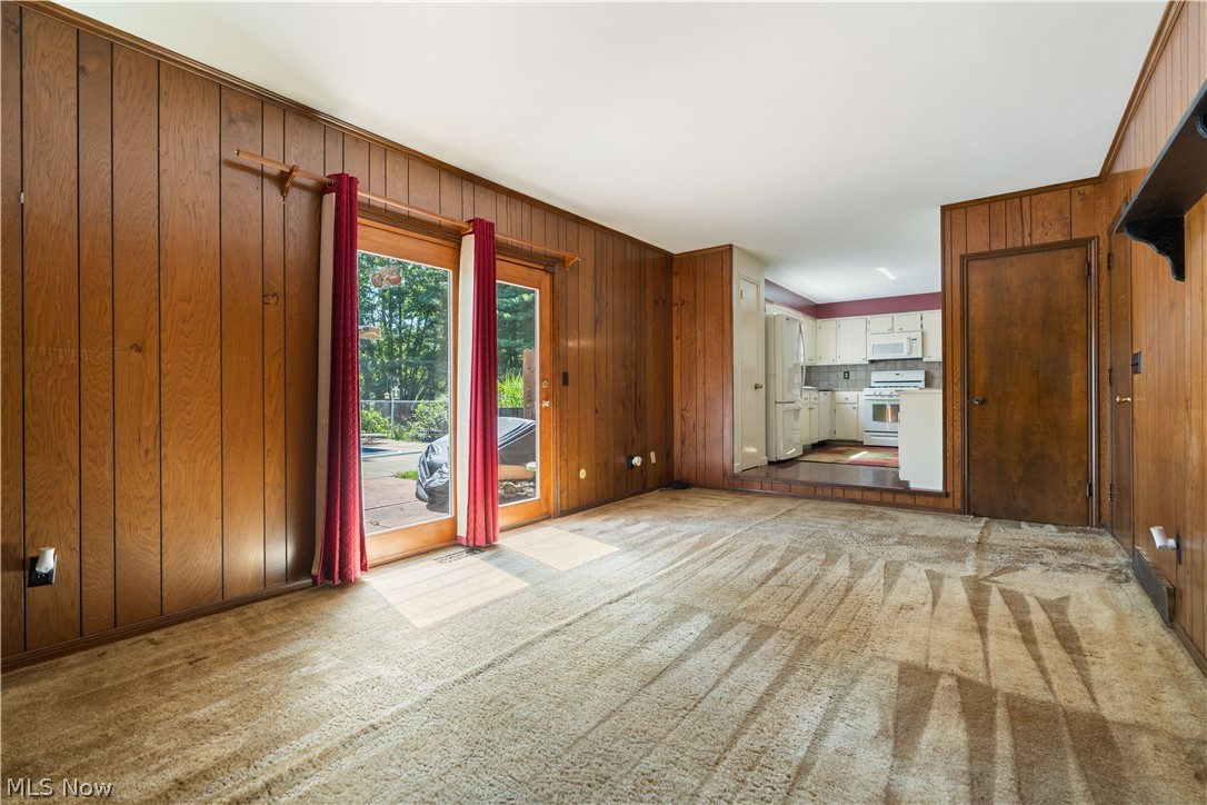 5740 Lake Cable Avenue NW Canton OH 44718