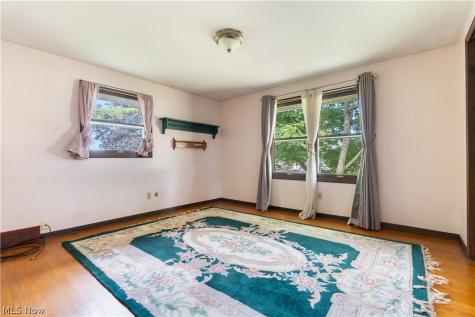 5740 Lake Cable Avenue NW Canton OH 44718