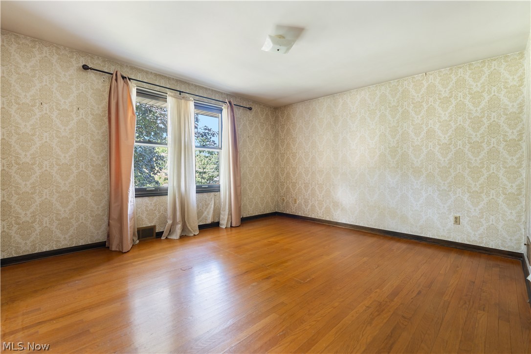 5740 Lake Cable Avenue NW Canton OH 44718