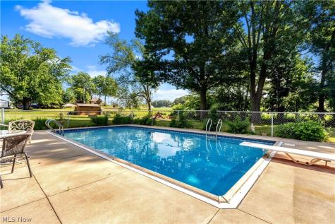 5740 Lake Cable Avenue NW Canton OH 44718