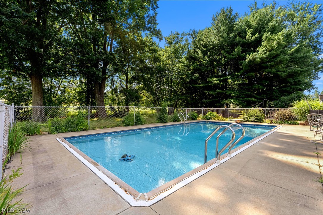 5740 Lake Cable Avenue NW Canton OH 44718