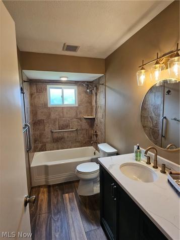 2819 Outlook Drive Silver Lake OH 44224