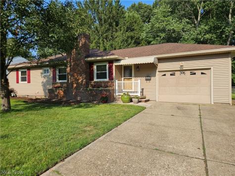 2819 Outlook Drive Silver Lake OH 44224