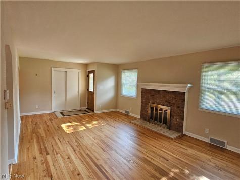 2819 Outlook Drive Silver Lake OH 44224