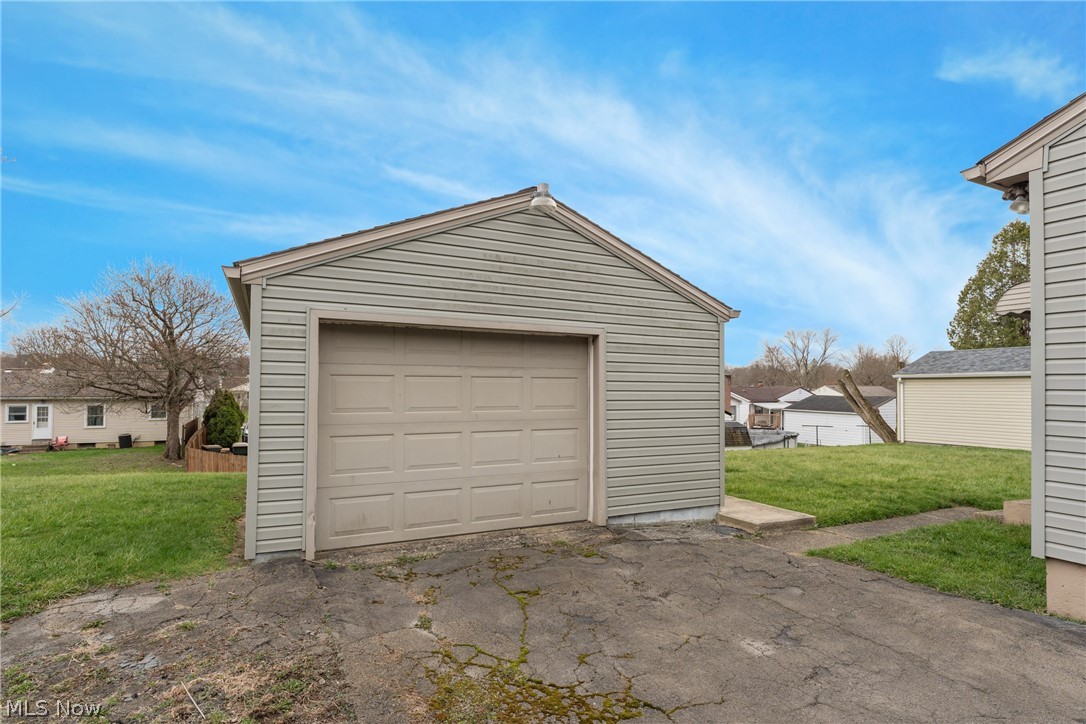 1859 Mathews Road Poland OH 44514