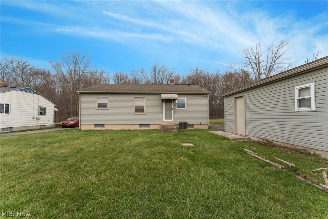 1859 Mathews Road Poland OH 44514