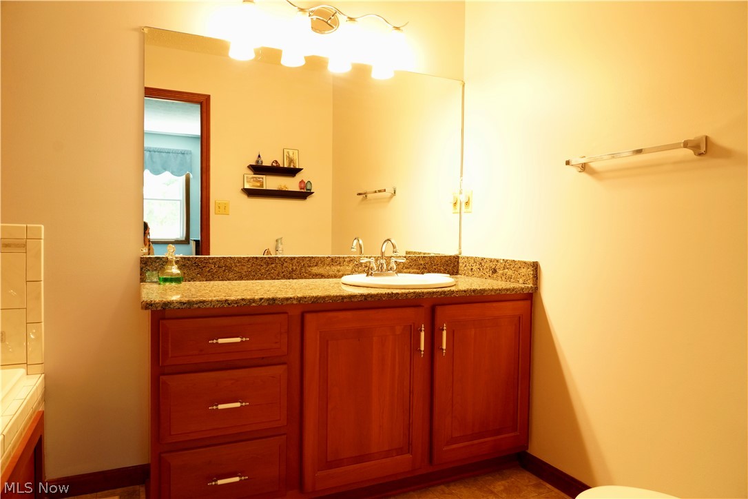 2160 Lake Breeze Road Sheffield Village OH 44054