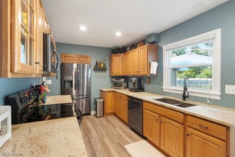 3088 N Bender Avenue Coventry OH 44319