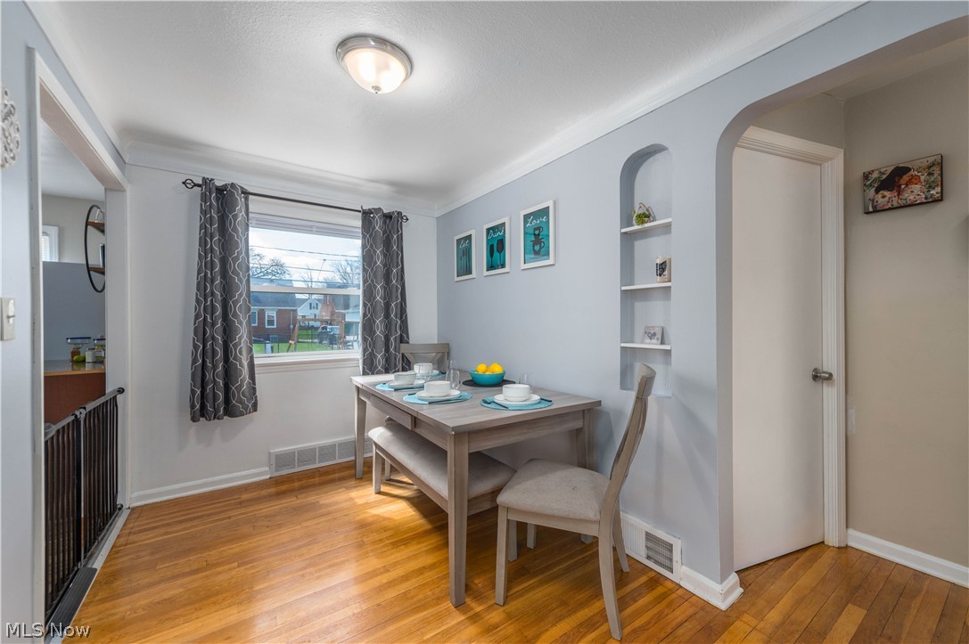 9109 Ansonia Avenue Brooklyn OH 44144