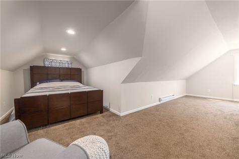 9109 Ansonia Avenue Brooklyn OH 44144