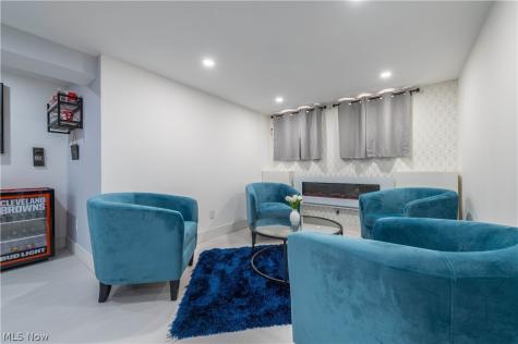 9109 Ansonia Avenue Brooklyn OH 44144