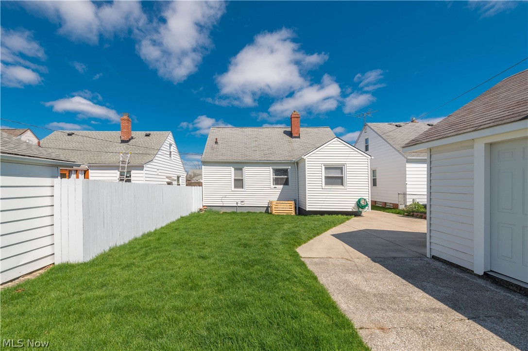 9109 Ansonia Avenue Brooklyn OH 44144