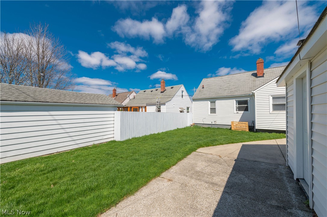 9109 Ansonia Avenue Brooklyn OH 44144