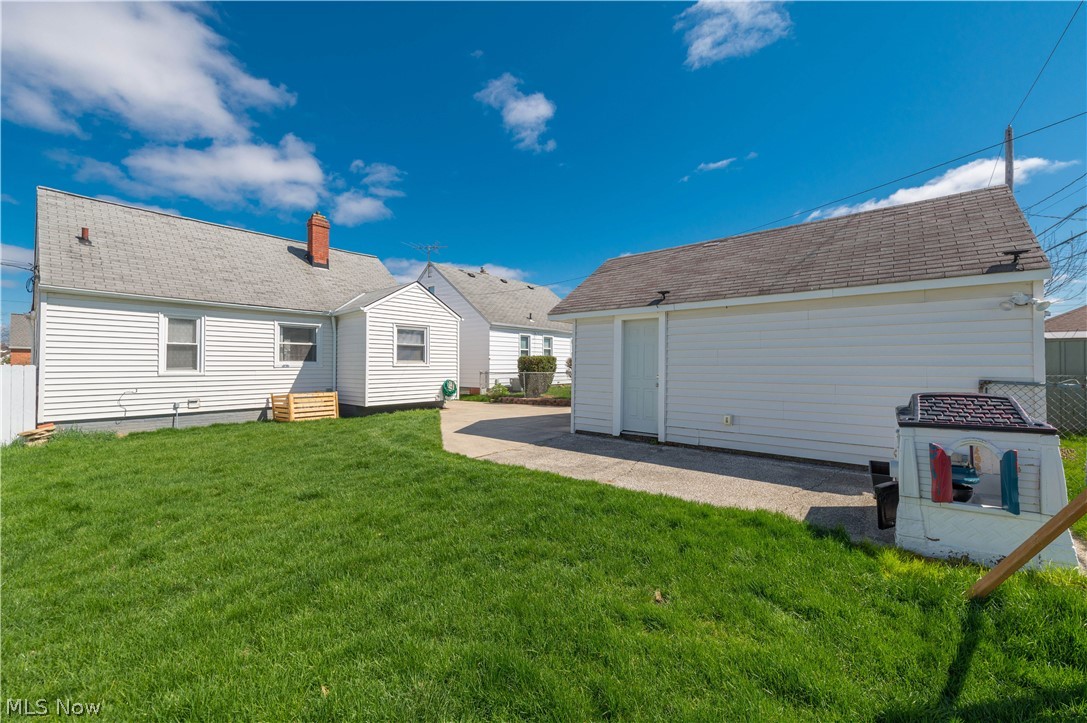 9109 Ansonia Avenue Brooklyn OH 44144