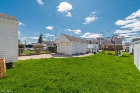 9109 Ansonia Avenue Brooklyn OH 44144