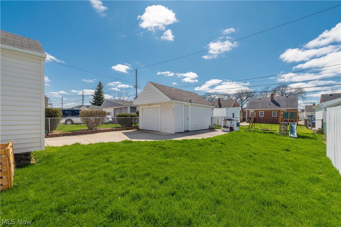 9109 Ansonia Avenue Brooklyn OH 44144