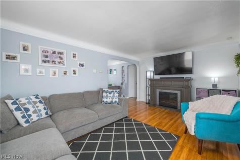 9109 Ansonia Avenue Brooklyn OH 44144