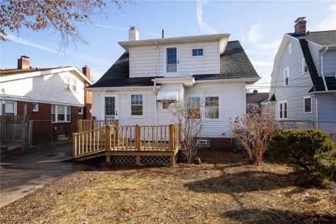 1478 Bunts Road Lakewood OH 44107