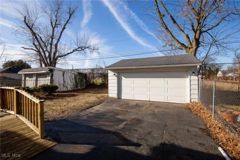 1478 Bunts Road Lakewood OH 44107
