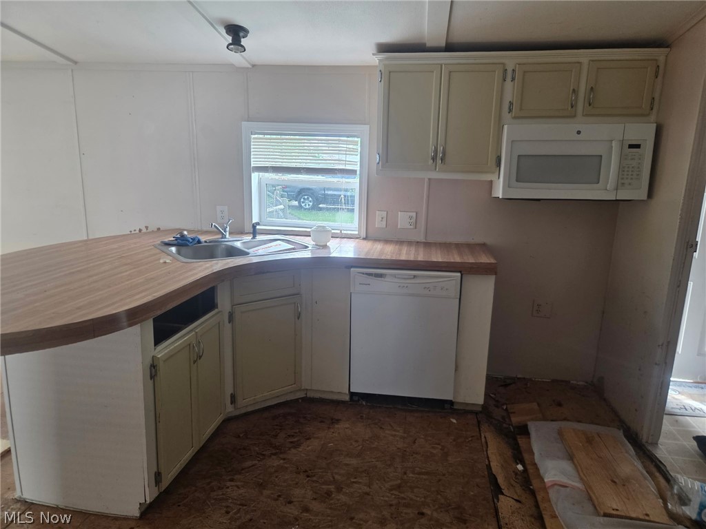 27696 Oregon Perrysburg OH 43551
