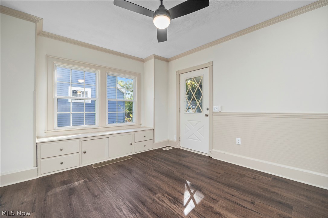 223 Stanford Avenue Elyria OH 44035