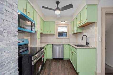 223 Stanford Avenue Elyria OH 44035