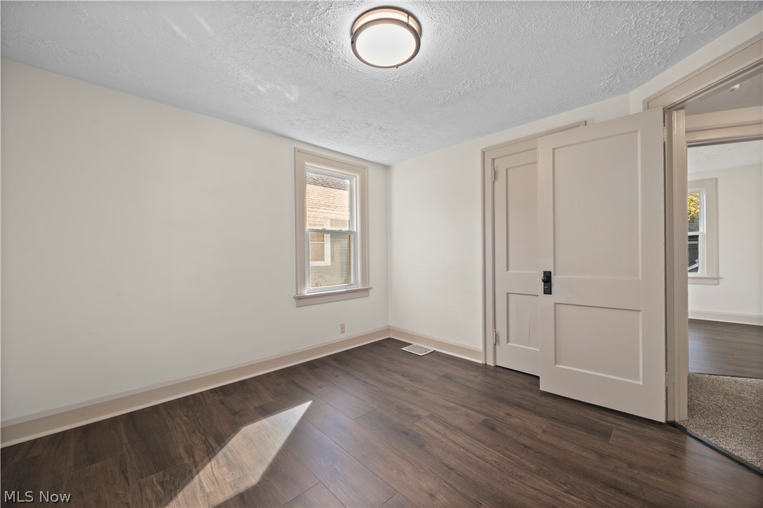 223 Stanford Avenue Elyria OH 44035