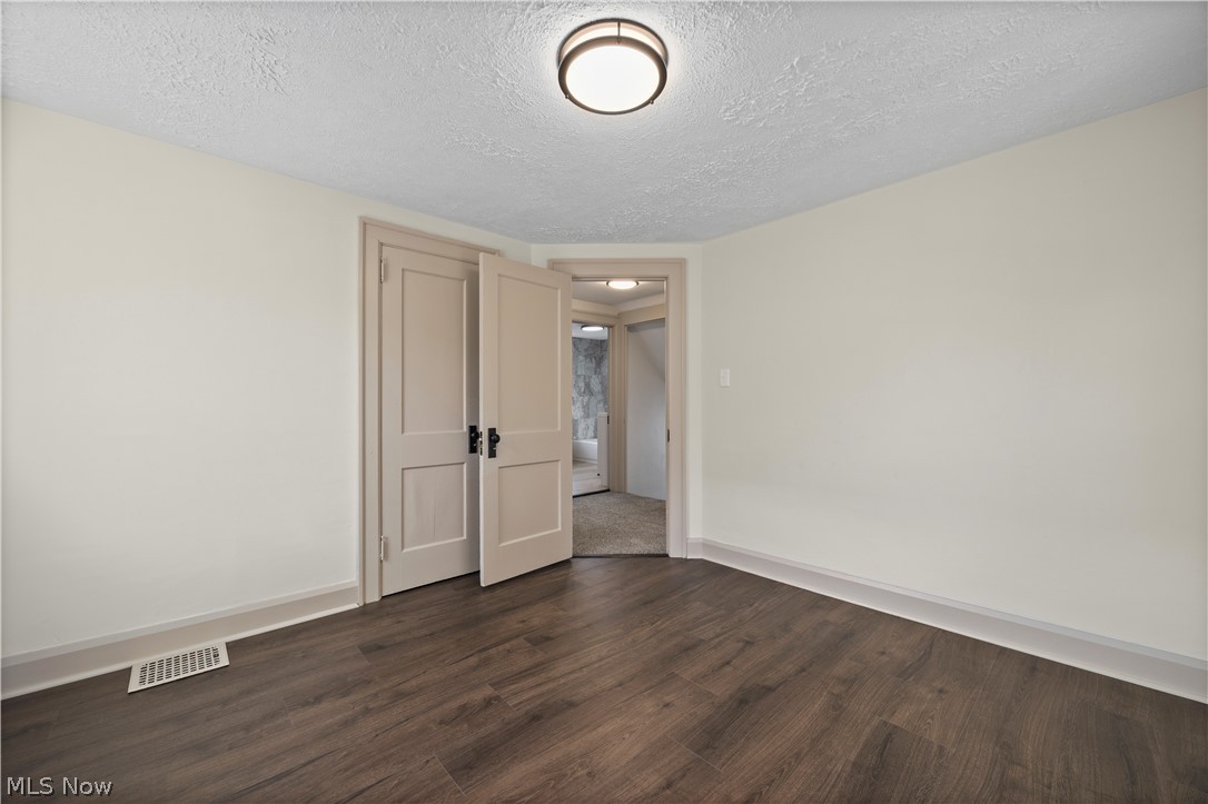 223 Stanford Avenue Elyria OH 44035