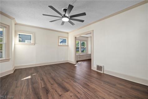 223 Stanford Avenue Elyria OH 44035