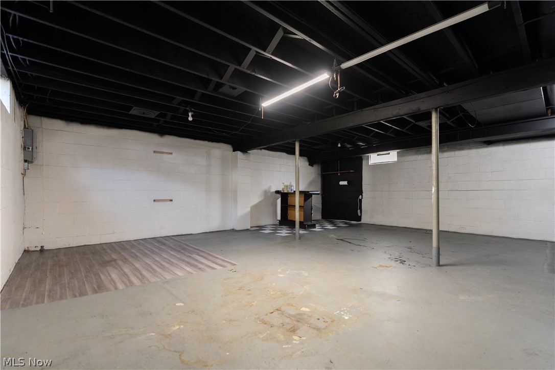 3194 S Bender Avenue Akron OH 44319