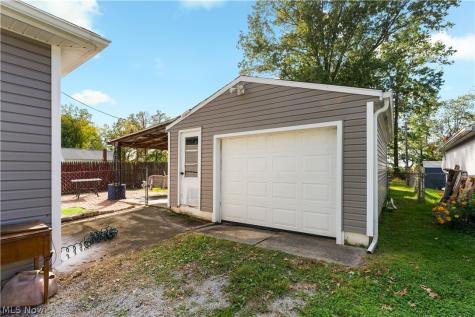 3194 S Bender Avenue Akron OH 44319