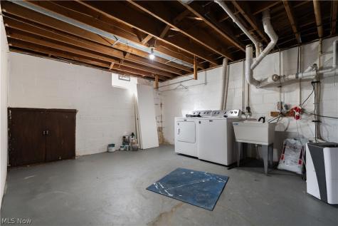 3194 S Bender Avenue Akron OH 44319