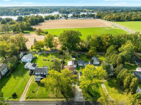 3194 S Bender Avenue Akron OH 44319