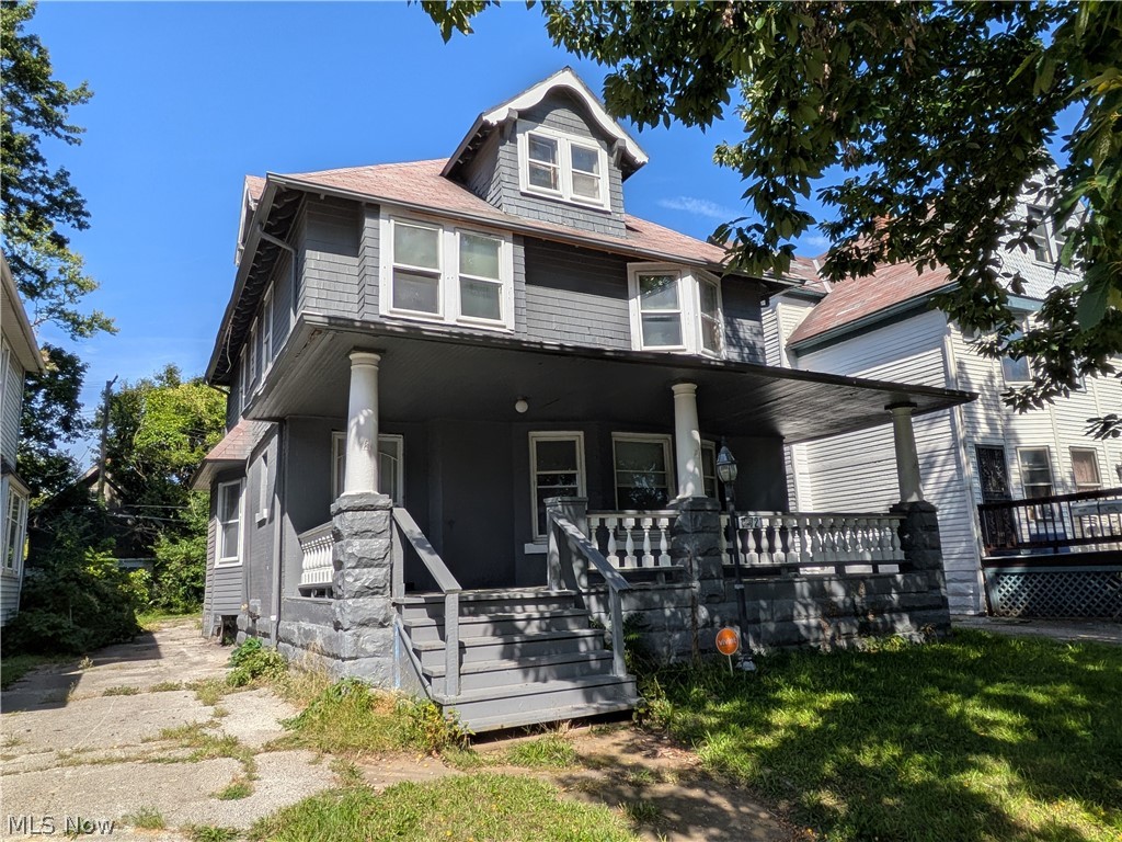 10721 Columbia Avenue Cleveland OH 44108