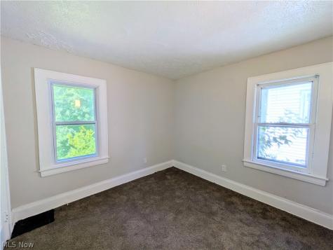 10721 Columbia Avenue Cleveland OH 44108