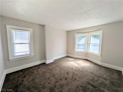 10721 Columbia Avenue Cleveland OH 44108