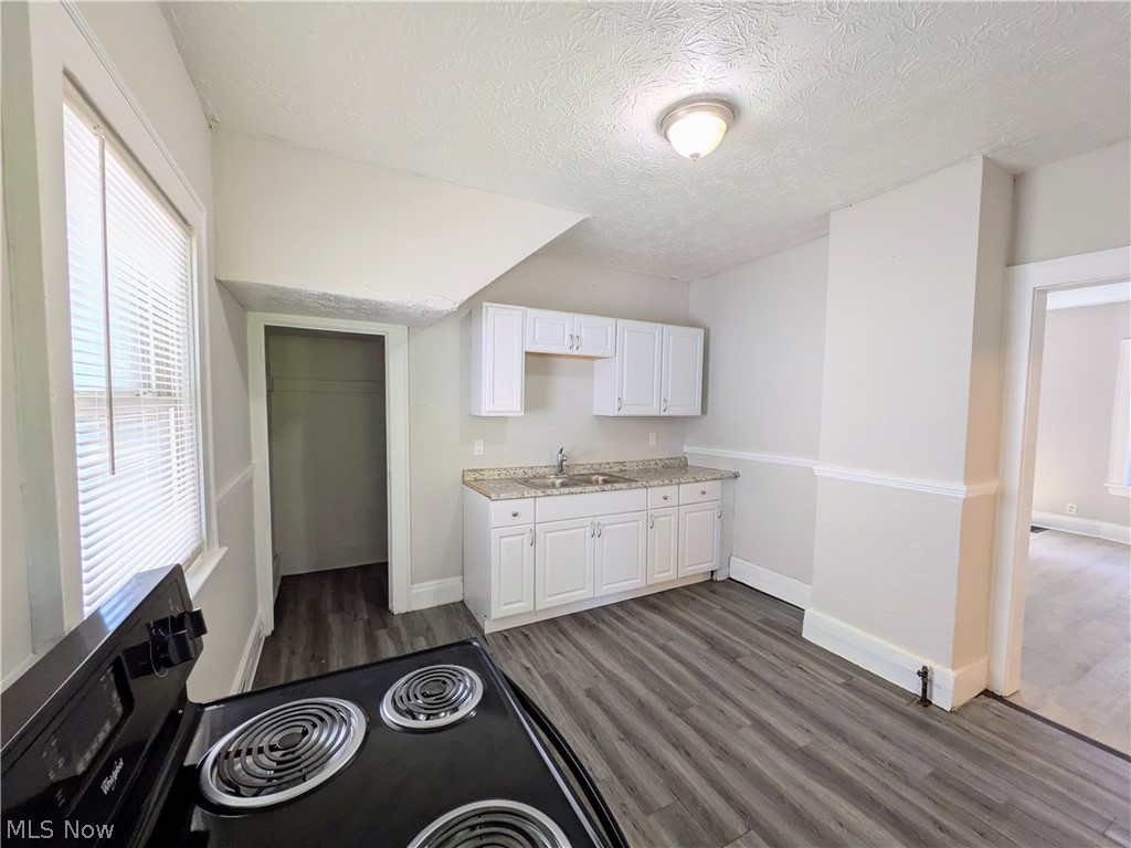 10721 Columbia Avenue Cleveland OH 44108