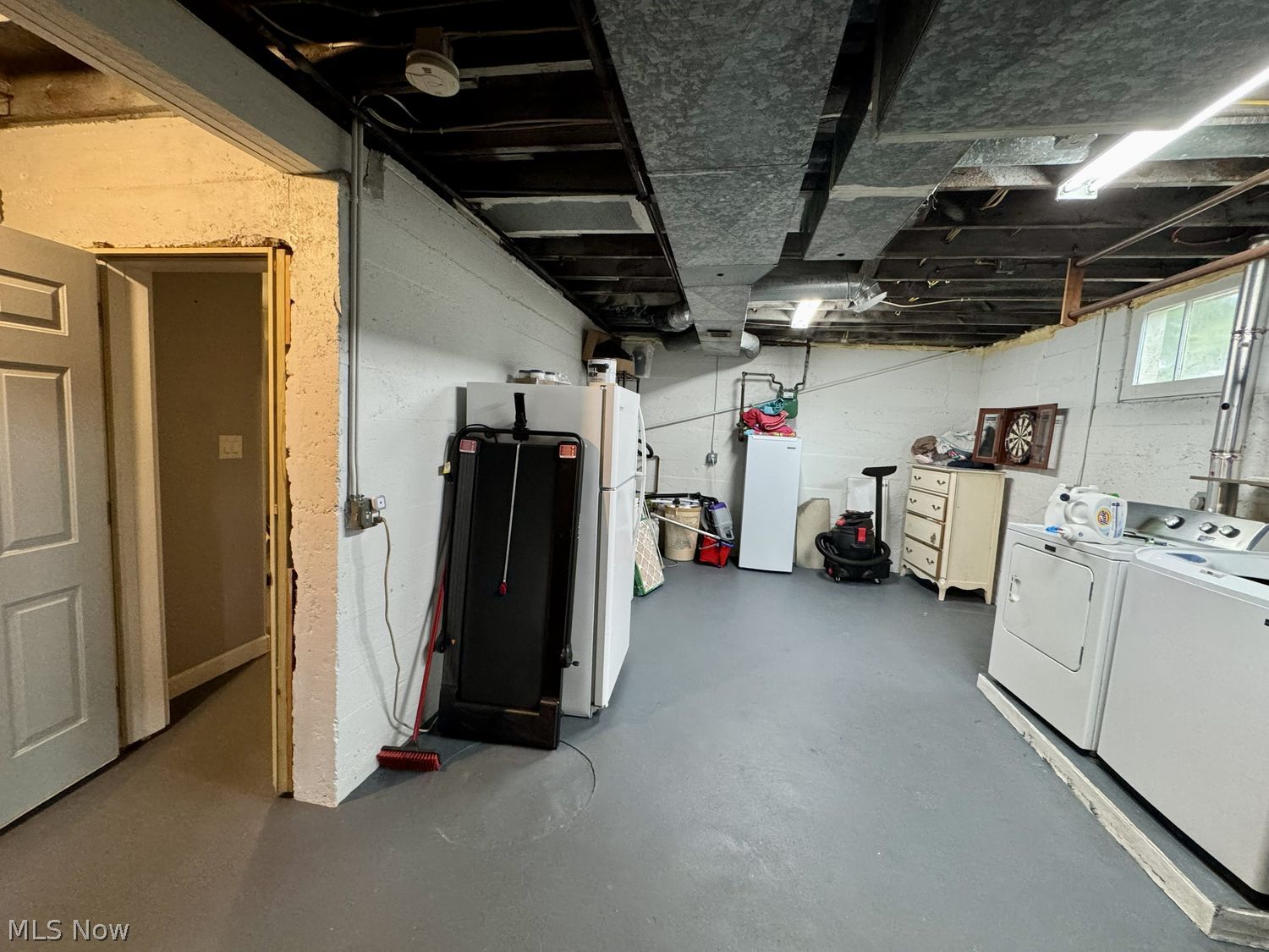 632 4th Street NW New Philadelphia OH 44663