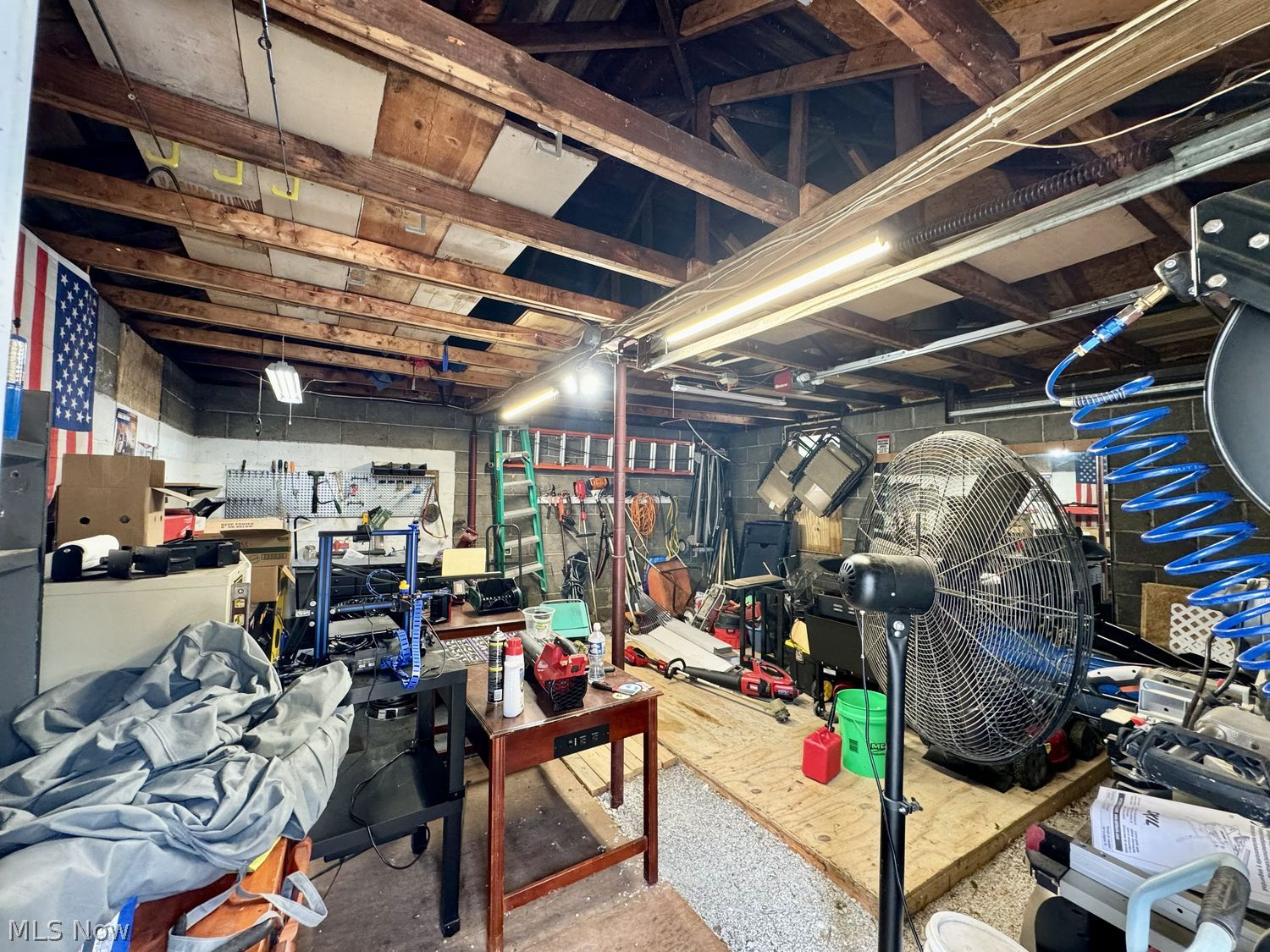 632 4th Street NW New Philadelphia OH 44663