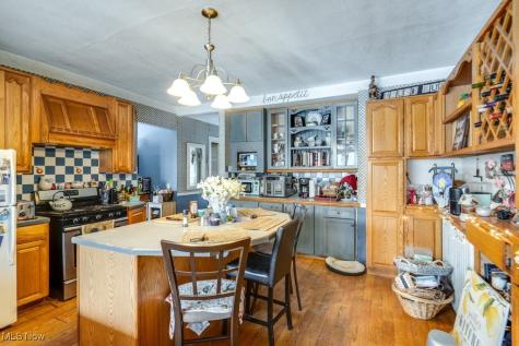 2478 Richmond Road Beachwood OH 44122
