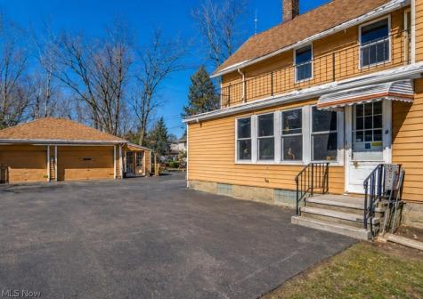 2478 Richmond Road Beachwood OH 44122