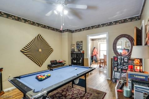 2478 Richmond Road Beachwood OH 44122