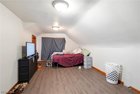 429 Gobel Avenue NE Canton OH 44704