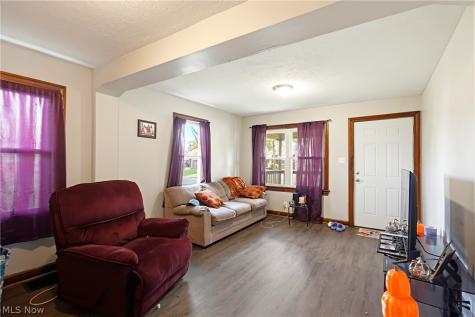 429 Gobel Avenue NE Canton OH 44704