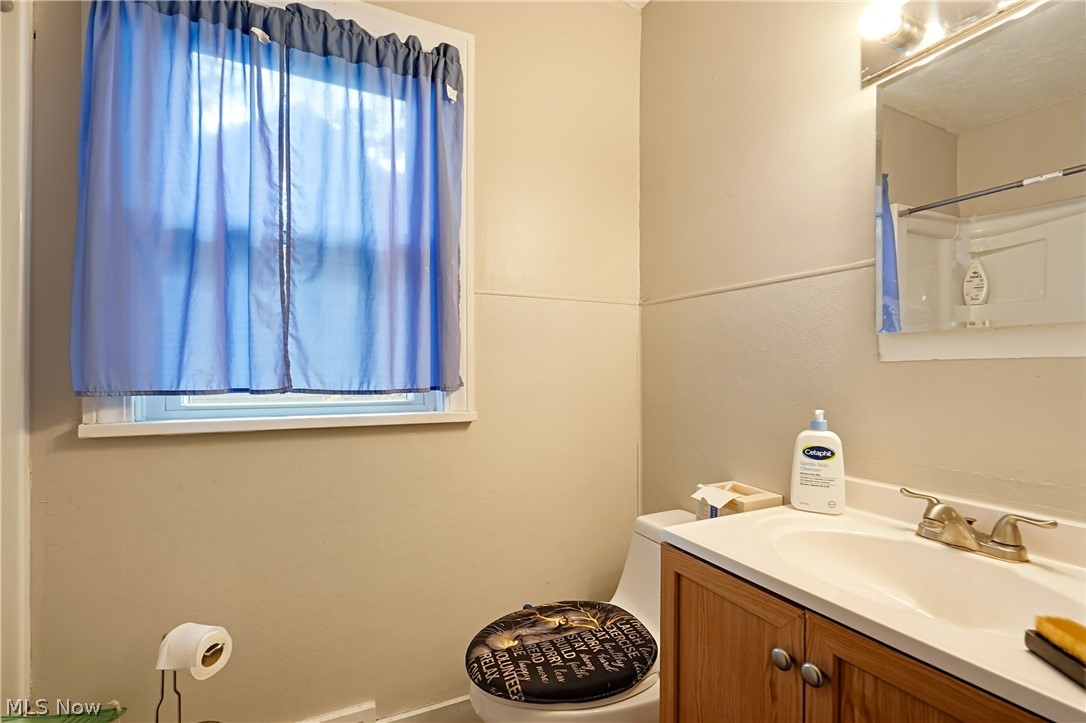429 Gobel Avenue NE Canton OH 44704