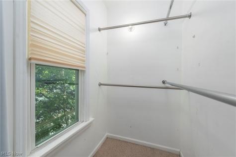 1395 Delia Avenue Akron OH 44320