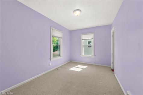 1395 Delia Avenue Akron OH 44320