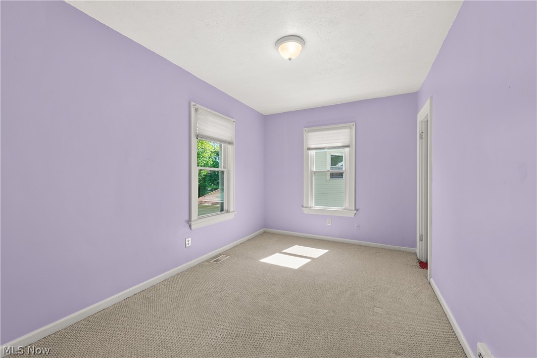 1395 Delia Avenue Akron OH 44320