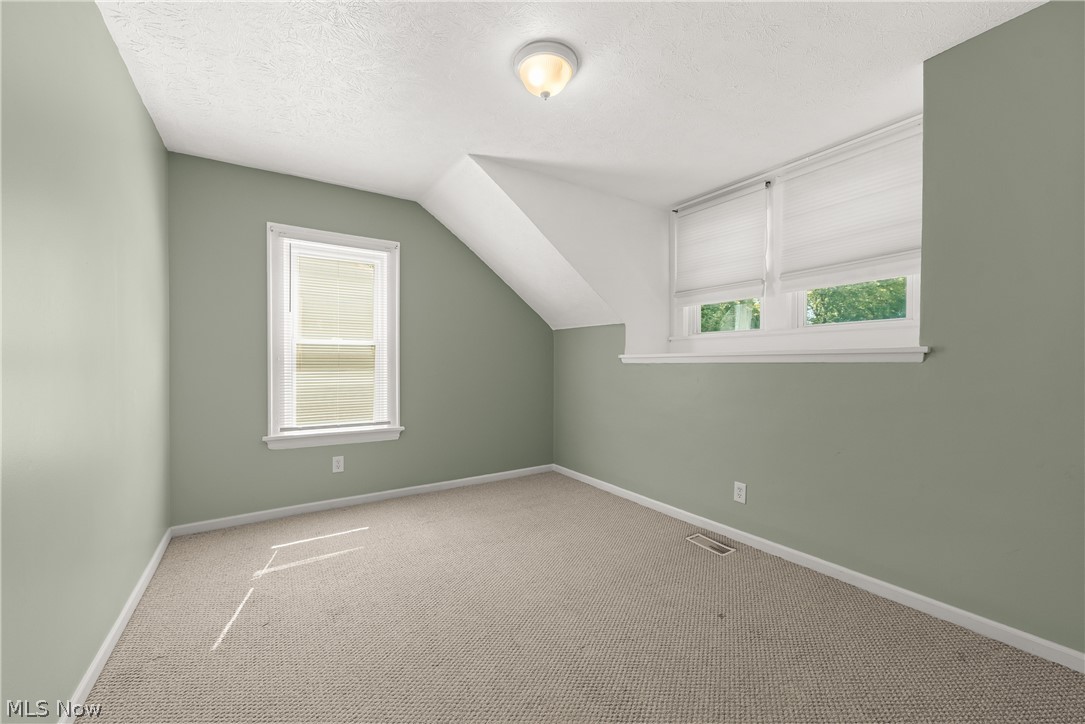 1395 Delia Avenue Akron OH 44320
