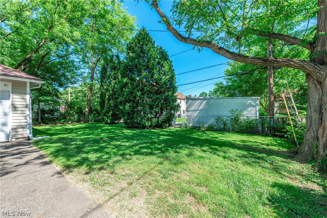 1395 Delia Avenue Akron OH 44320